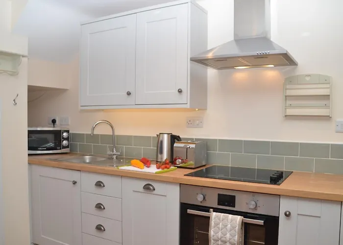 2 Bed In Bristol Oc-75697